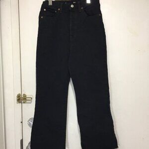 LEVI HIGH RISE CROPPED JEANS SIZE 27
